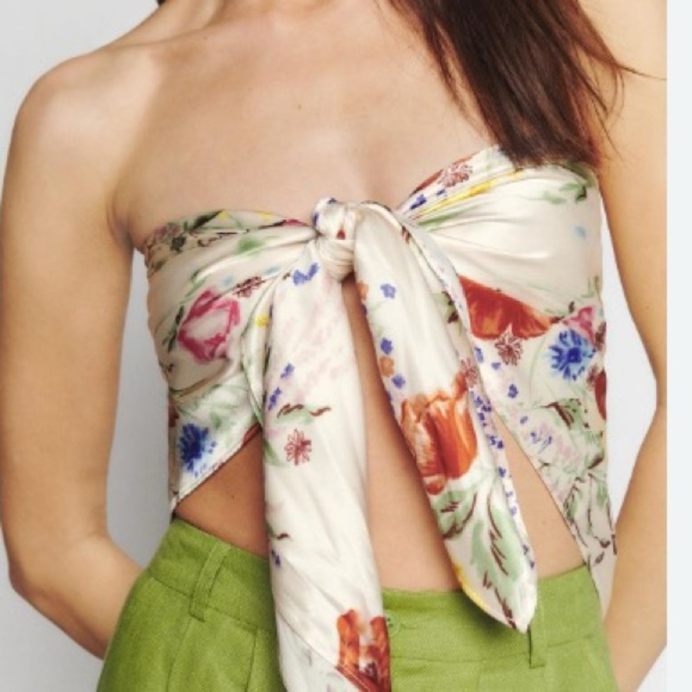 Reformation Silk Scarf in Etude